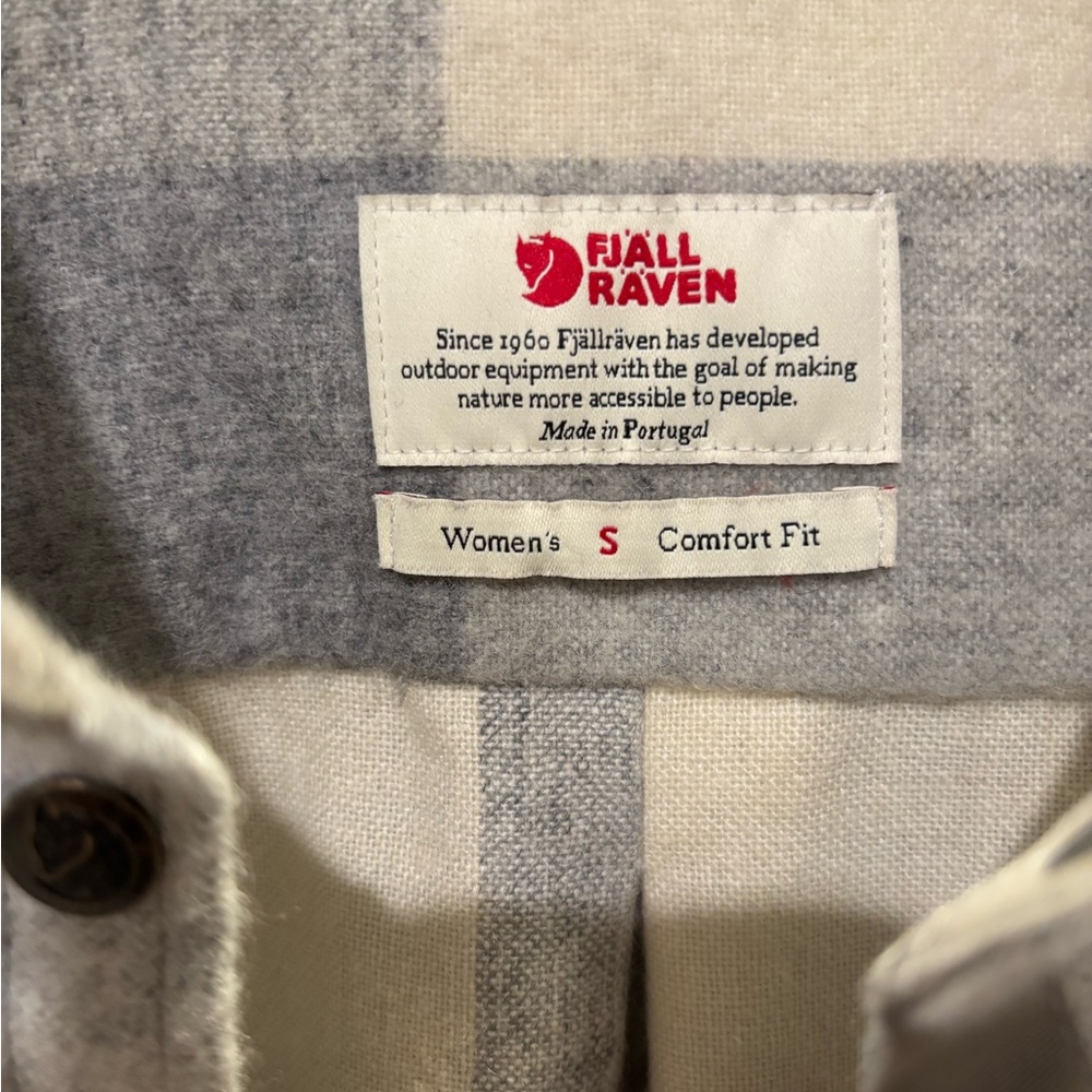 Fjallraven Gray and Cream Button Down Shirt